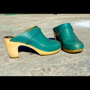 Swedish Hasbeens Classic Clogs